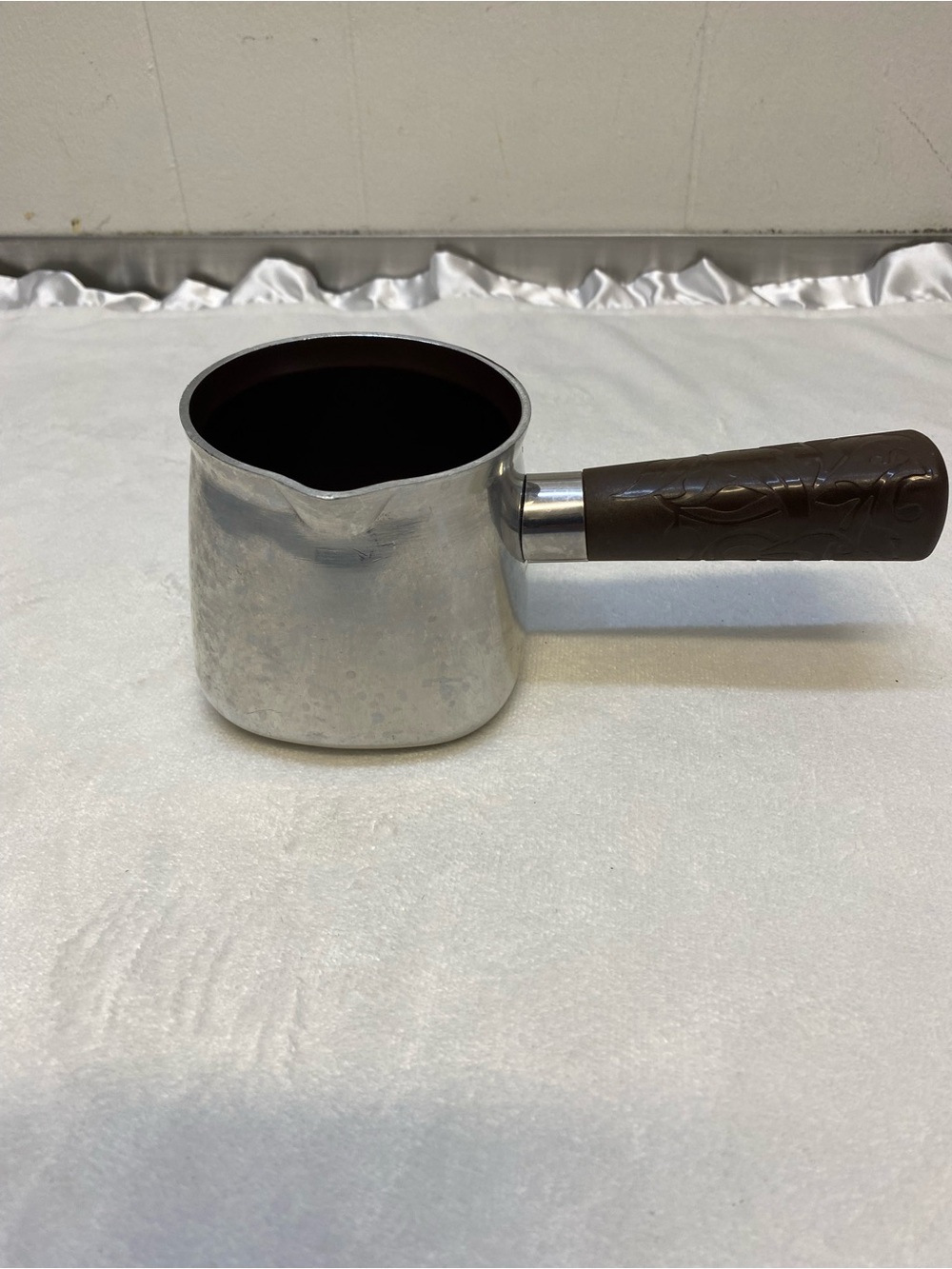 Joie vintage metal butter/ chocolate warmer pot with handle